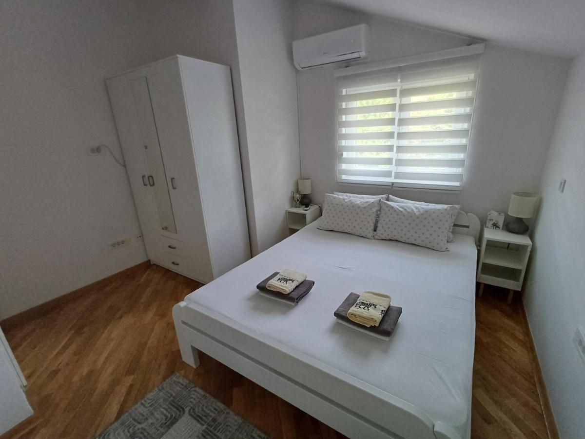 Villa Tamara With Garden And River View - Free Private Parking - Garage Mostar Eksteriør bilde
