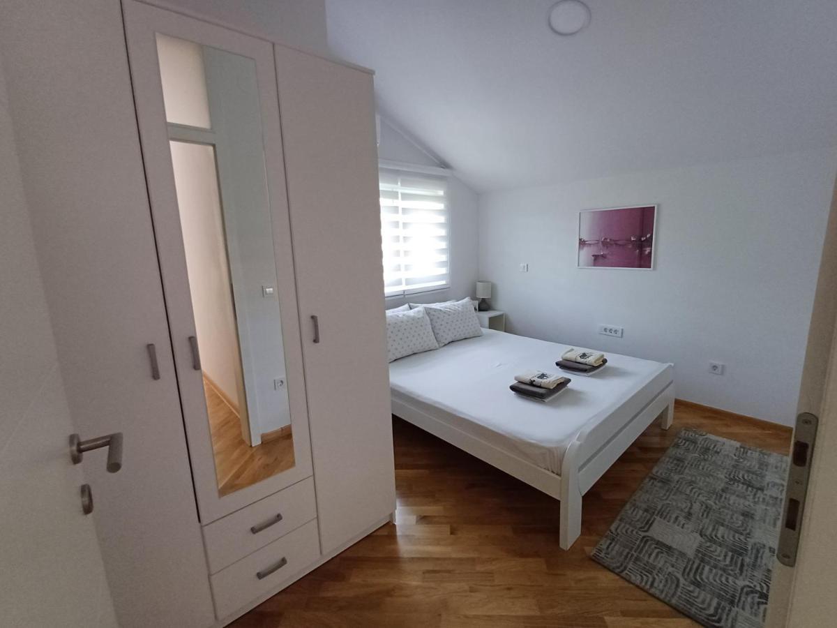 Villa Tamara With Garden And River View - Free Private Parking - Garage Mostar Eksteriør bilde